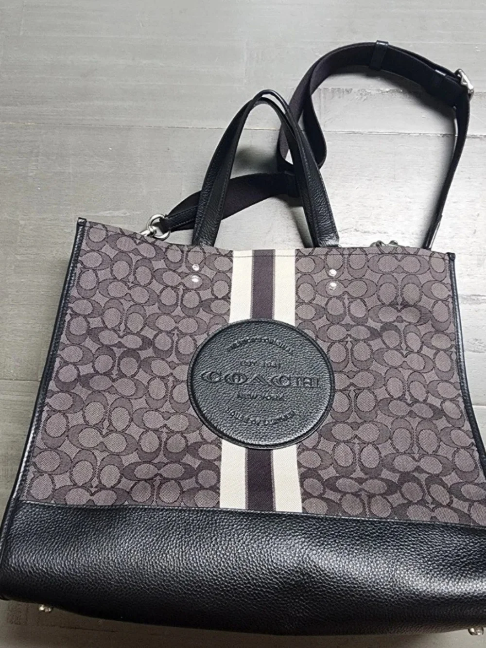 Coach Dempsey Tote 40 Signature Jacquard Stripe & Patch Black Smoke EUC